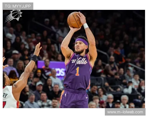 布克0.7秒绝杀雷霆，太阳重建获最宝贵财富