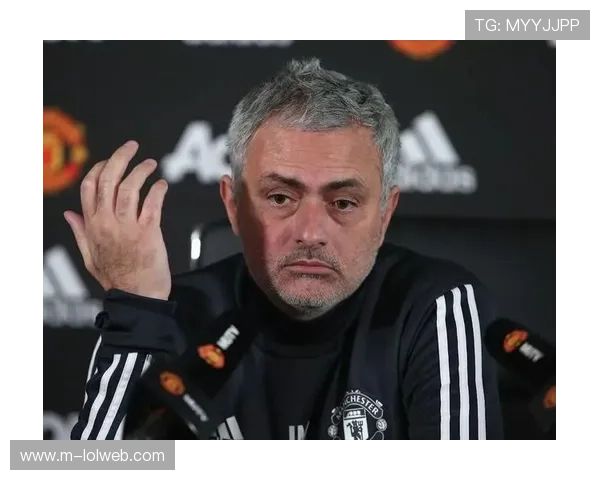 库杜斯重返阿姆斯特丹接受膝伤治疗,目标3月复出 库杜斯重返阿姆斯特丹接受膝伤治疗,目标3月复出